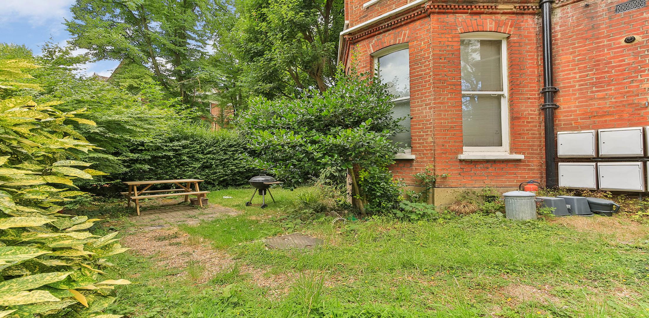 Modern and Central Apartment Lonsdale Road, Notting Hill